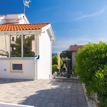 Dion With Garden And Terrace, Just 200m From The Appartement